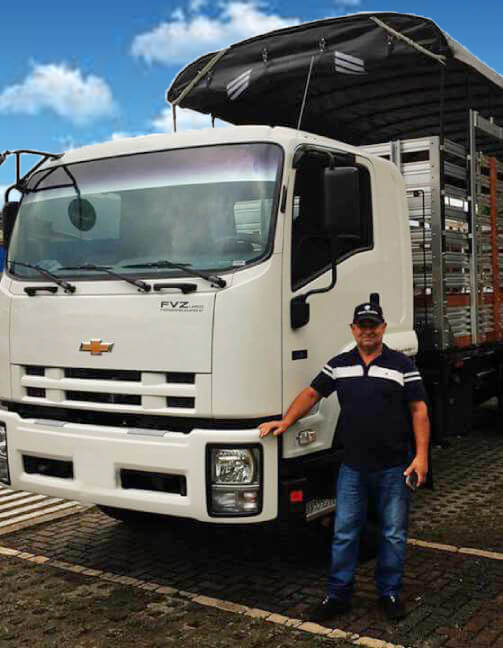 Explora los Camiones en 360 | Buses y Camiones Chevrolet Camión Colombiano